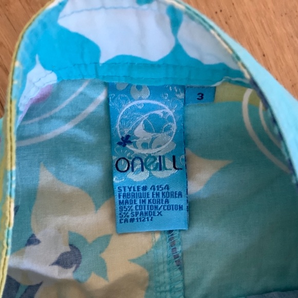 ONeill skirt - Picture 2 of 4